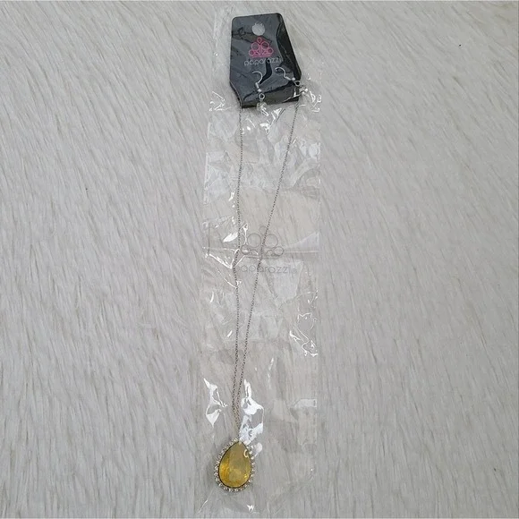 💙 Paparazzi Yellow Stone Necklace And Earrings Jewelry Set NWT (3 For $15] - Picture 6 of 6